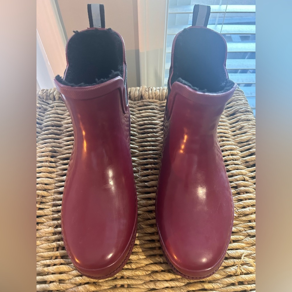 Biotime Women's Lined Maroon Rain Boots size 8